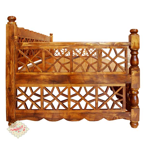 نمای بغل تخت سنتی قاجاری