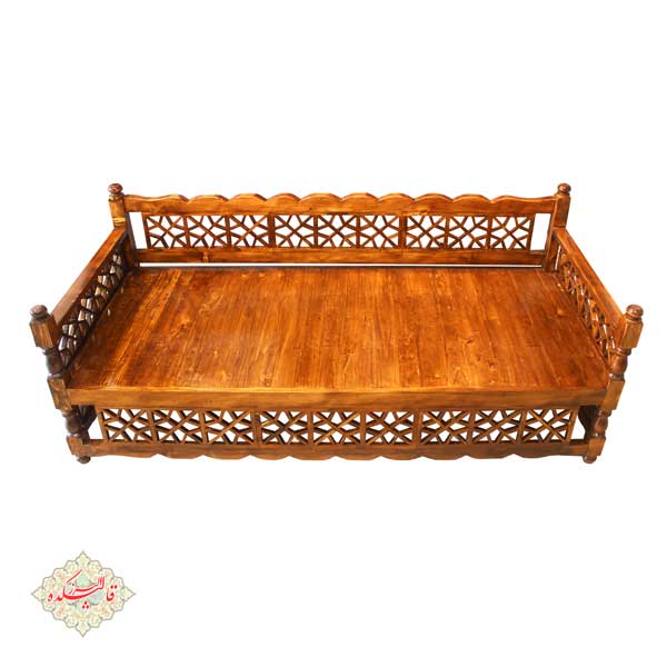 نمای بالای تخت سنتی قاجاری